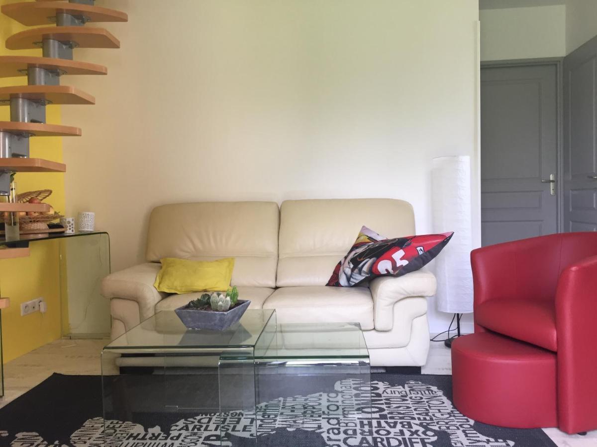 Maison A La Campagne A 2Km Du Circuit De Bresse Sagy  Εξωτερικό φωτογραφία